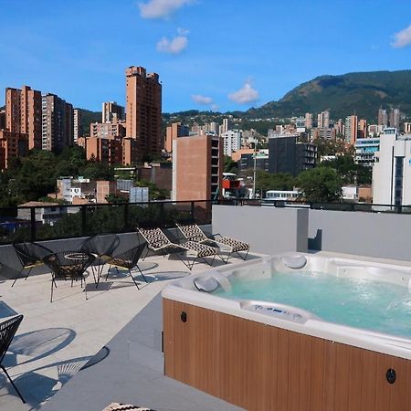 Hotel Dix Medellin Bagian luar foto